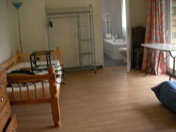 Roomlala | Przestronny, umeblowany, niezależny pokój