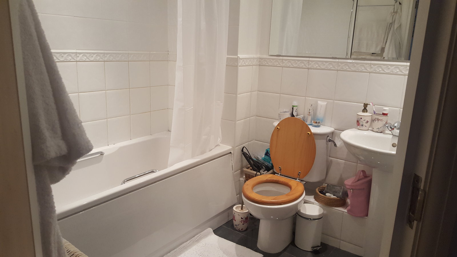 Zakwaterowanie U Rodziny Merstham 160924