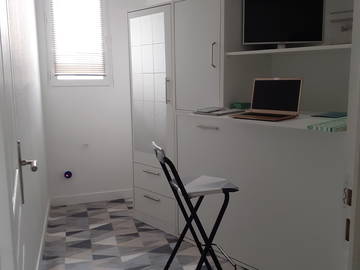 Roomlala | Quarto 1 lugar + banheiro privativo