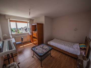 Roomlala | Quarto 1 na casa do residente - Perto da Universidade