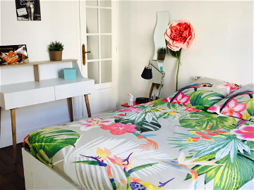 Roomlala | Quarto a poucos passos do Moulin Rouge