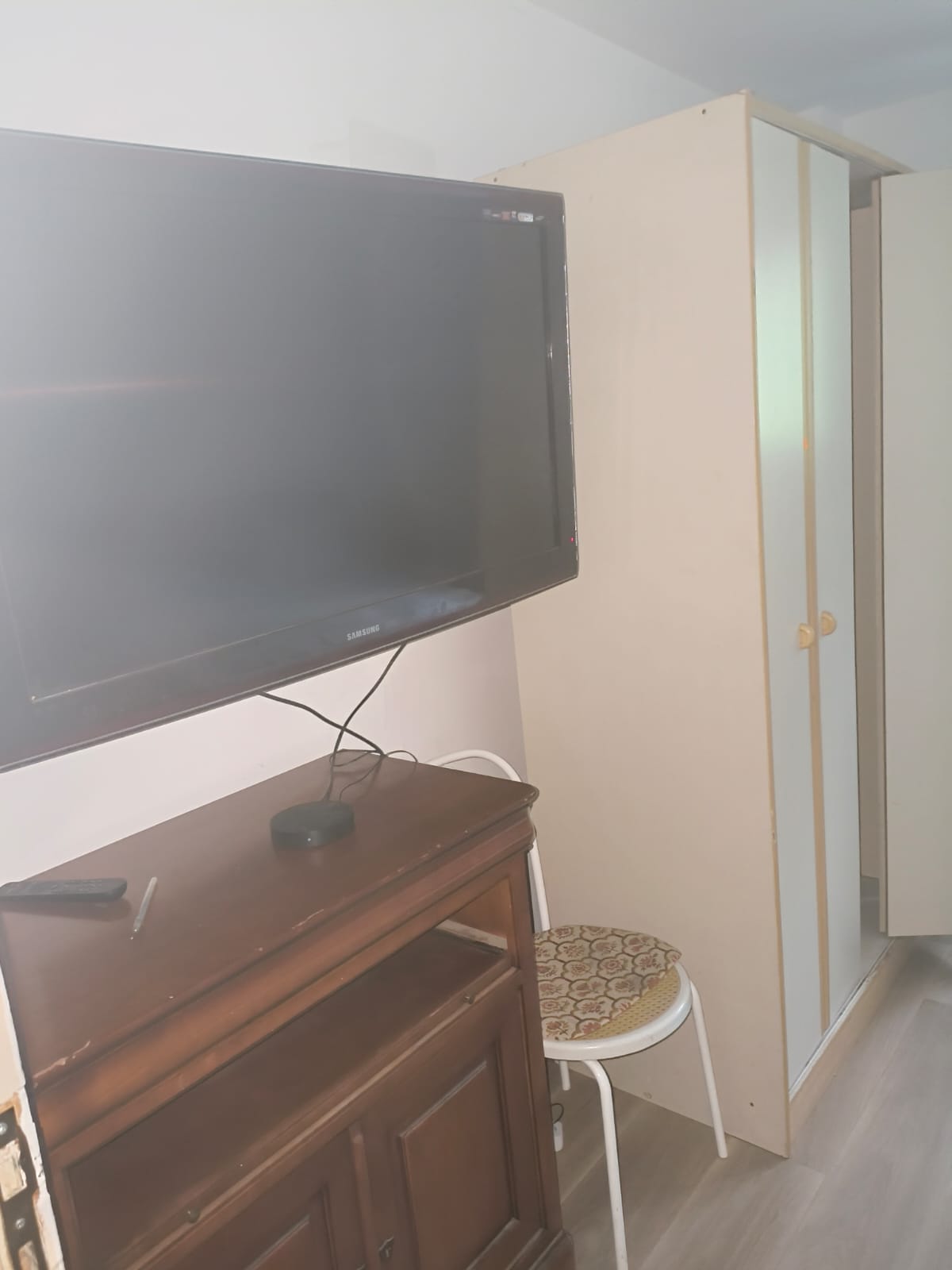 Hospedagem Em Casa De Família Saint-Prix 654002