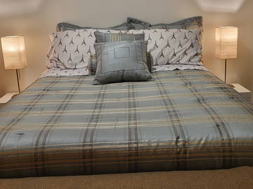 Roomlala | Quarto amplo em casa ancestral, compartilhado