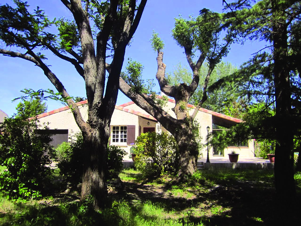 Hospedagem Em Casa De Família Robion 484414