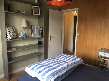 Roomlala | Quarto + Banheiro Independente