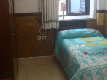 Roomlala | Quarto Central Econômico. Justo.