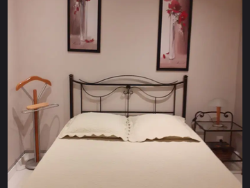 Roomlala | Quarto charmoso com "papoulas" em uma casa particular