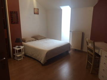 Roomlala | Quarto com banheiro