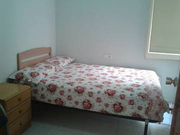 Roomlala | Quarto com cama de casal