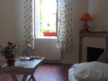 Roomlala | Quarto com vista para o jardim