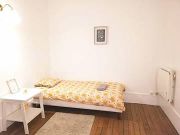 Roomlala | 🏡Quarto compartilhado aconchegante para meninas MOBILIADO | 10 minutos de Paris