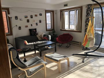 Roomlala | Quarto compartilhado em Ahuntsic