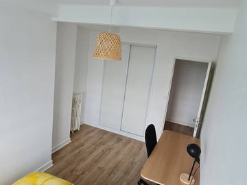 Roomlala | Quarto compartilhado em frente às faculdades de Dijon
