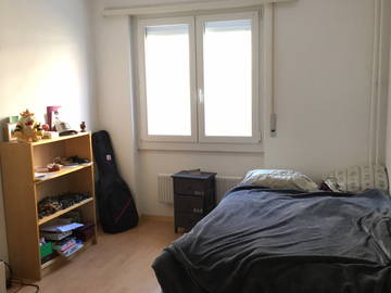 Roomlala | Quarto compartilhado em Hauterive (Neuchâtel)
