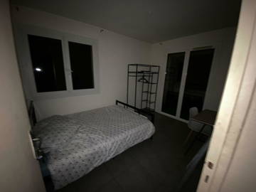 Roomlala | Quarto compartilhado mobiliado