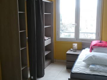 Roomlala | Quarto compartilhado mobiliado La Timone