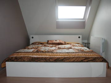 Roomlala | Quarto compartilhado mobiliado para estudantes