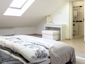Roomlala | Quarto de 25 m² com chuveiro privativo