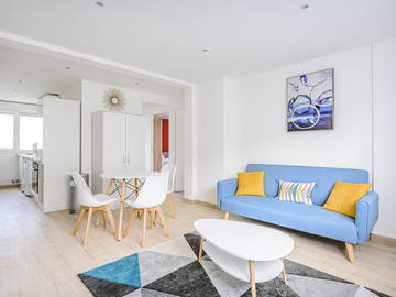Roomlala | Quarto de alto padrão para alugar