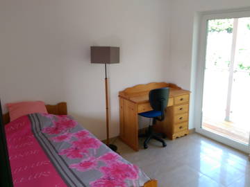 Roomlala | Quarto de alto padrão para alugar de 700 a 800 euros