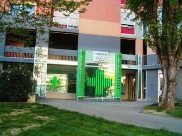 Roomlala | Quarto de estudante com varanda para alugar anualmente