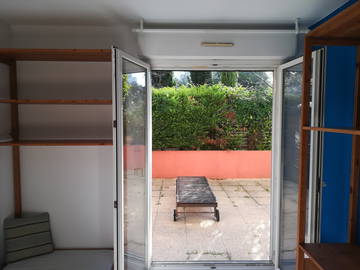 Roomlala | Quarto de estudante em casa particular