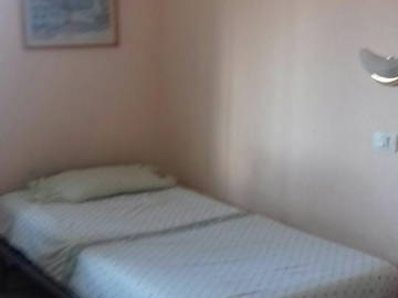 Roomlala | Quarto de Estudante Grande