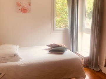 Roomlala | Quarto de estudante / mulher solteira, perto do centro da cidade e transporte