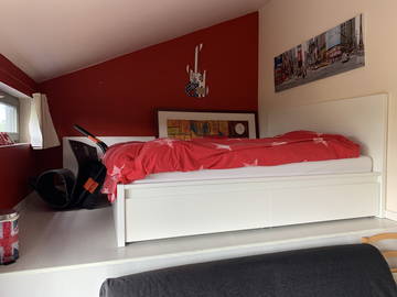Roomlala | Quarto de estudante na casa do morador