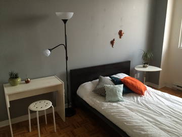 Roomlala | Quarto disponível no coração de Mile End!