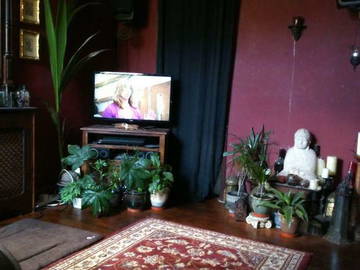 Roomlala | Quarto duplo em casa com localização central