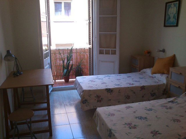 Hospedagem Em Casa De Família Barcelone 37421