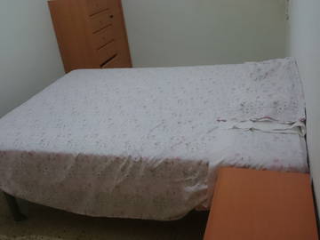 Roomlala | Quarto duplo para alugar, somente para meninas!