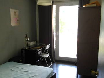 Roomlala | Quarto em apartamento de 4 assoalhadas em Lyon 8º arrondissement