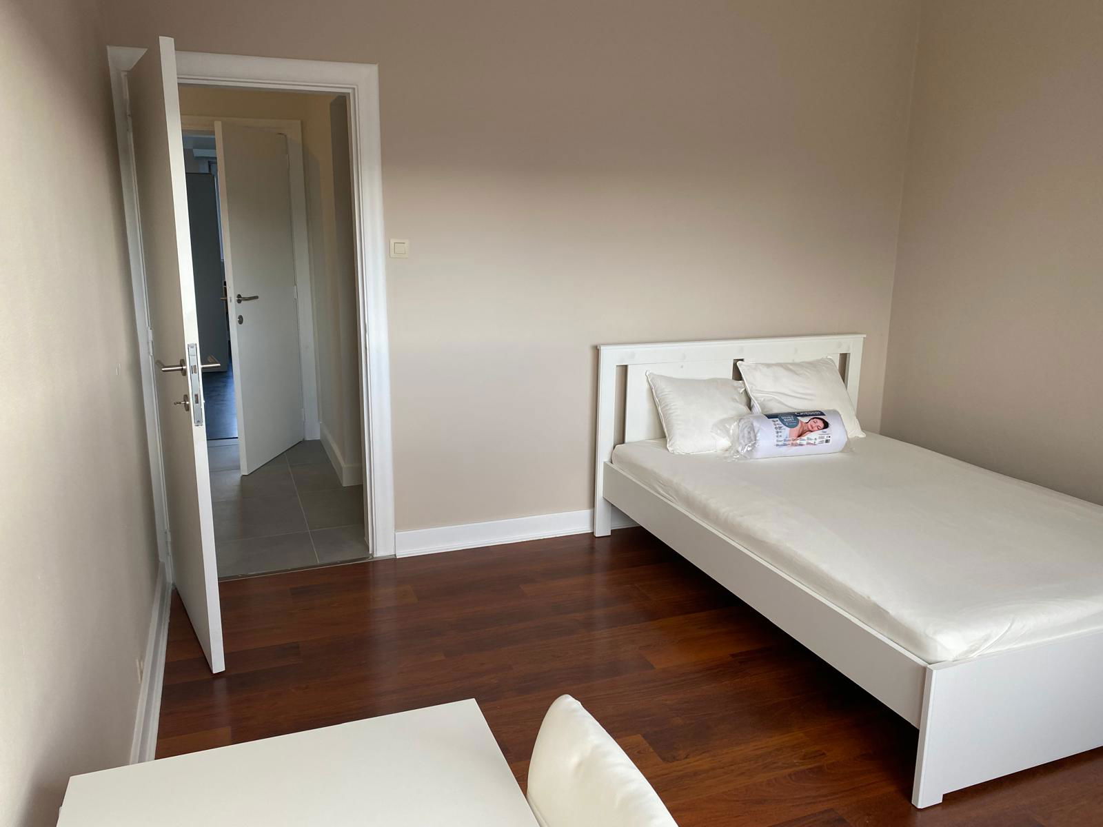 Hospedagem Em Casa De Família Charleroi 380029