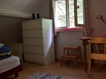 Roomlala | Quarto em apartamento térreo