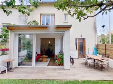 Roomlala | Quarto em casa com jardim 10 min estação norte