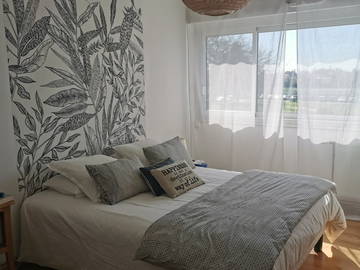 Roomlala | Quarto em casa de família