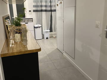 Roomlala | Quarto em casa particular ou sublocação