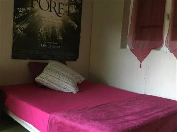 Roomlala | Quarto em edifício Hausmanniano com pequeno jardim