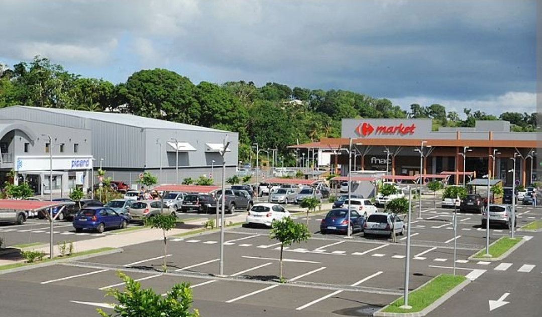 Hospedagem Em Casa De Família Petit-Bourg 662411