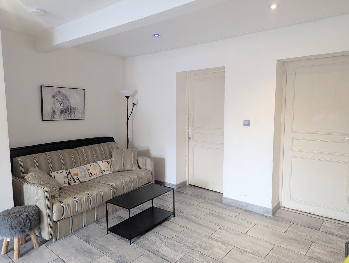 Hospedagem Em Casa De Família Fourques 656250