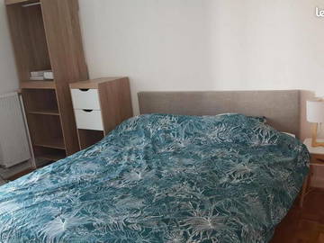 Roomlala | Quarto em um lindo apartamento compartilhado novo