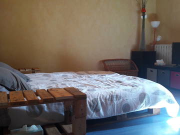 Roomlala | Quarto em uma antiga forja reformada de 1904