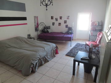Roomlala | Quarto espaçoso e iluminado.