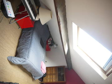 Roomlala | Quarto espaçoso e mobiliado