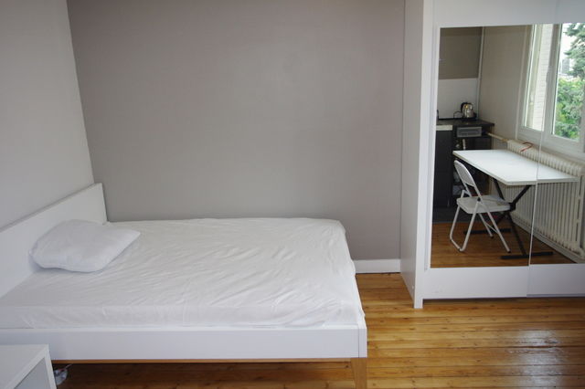 Hospedagem Em Casa De Família Asnières-sur-Seine 50203