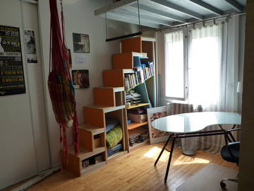 Roomlala | Quarto Grande com Mezanino