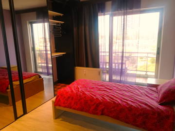 Roomlala | Quarto grande com terraço e vestiário