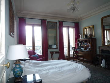 Roomlala | Quarto grande e bonito em apartamento compartilhado em Paris